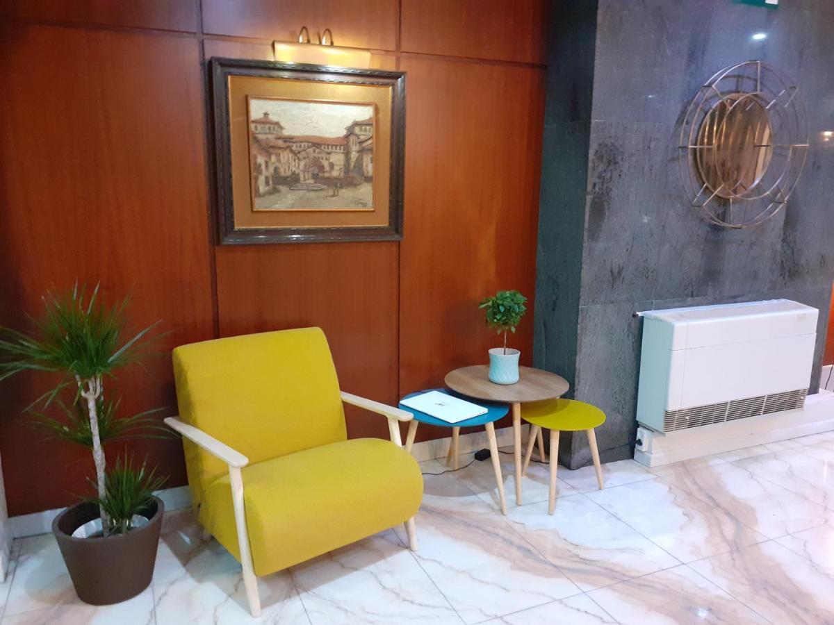 Hotel Marques De Santillana Torrelavega Exterior photo
